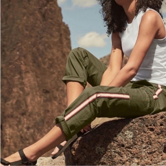 BOGO! Athleta Summit Utility Cargo Pants Olive Green High Rise Striped 4 - Picture 2 of 11